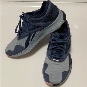 REEBOK HIIT SHOES women’s sz 9.5 smoky/indigo